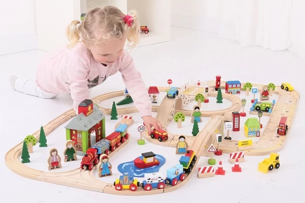 Bestaande uit 105 onderdelen