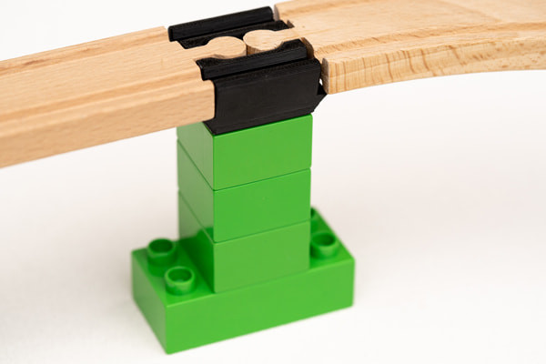 Verbind Duplo met houten treinrails