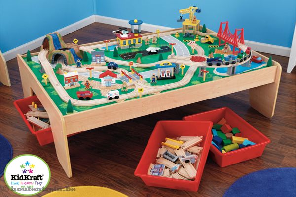 Complete houten treinset.